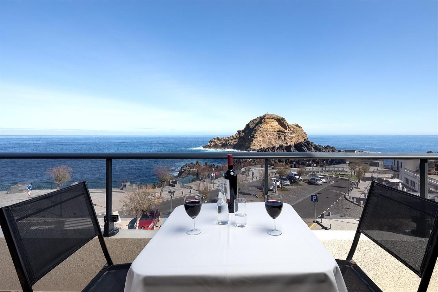 Perola Views Inn By Madeira Sun Travel ปอร์โต โมนิซ ภายนอก รูปภาพ