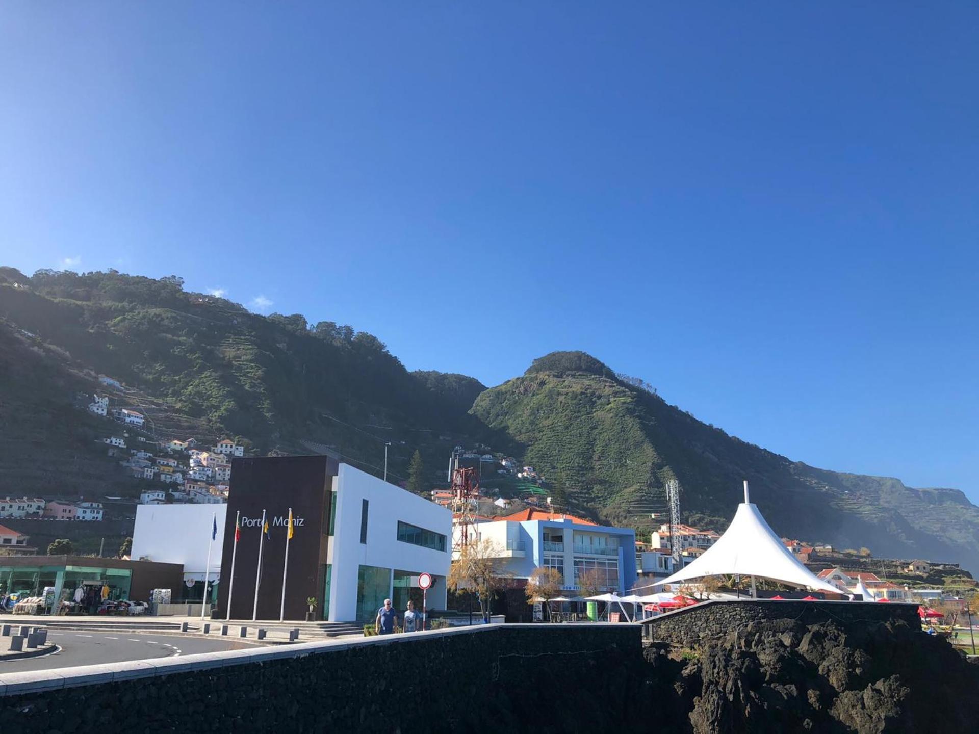 Perola Views Inn By Madeira Sun Travel ปอร์โต โมนิซ ภายนอก รูปภาพ