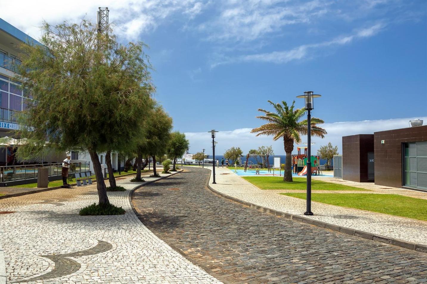 Perola Views Inn By Madeira Sun Travel ปอร์โต โมนิซ ภายนอก รูปภาพ