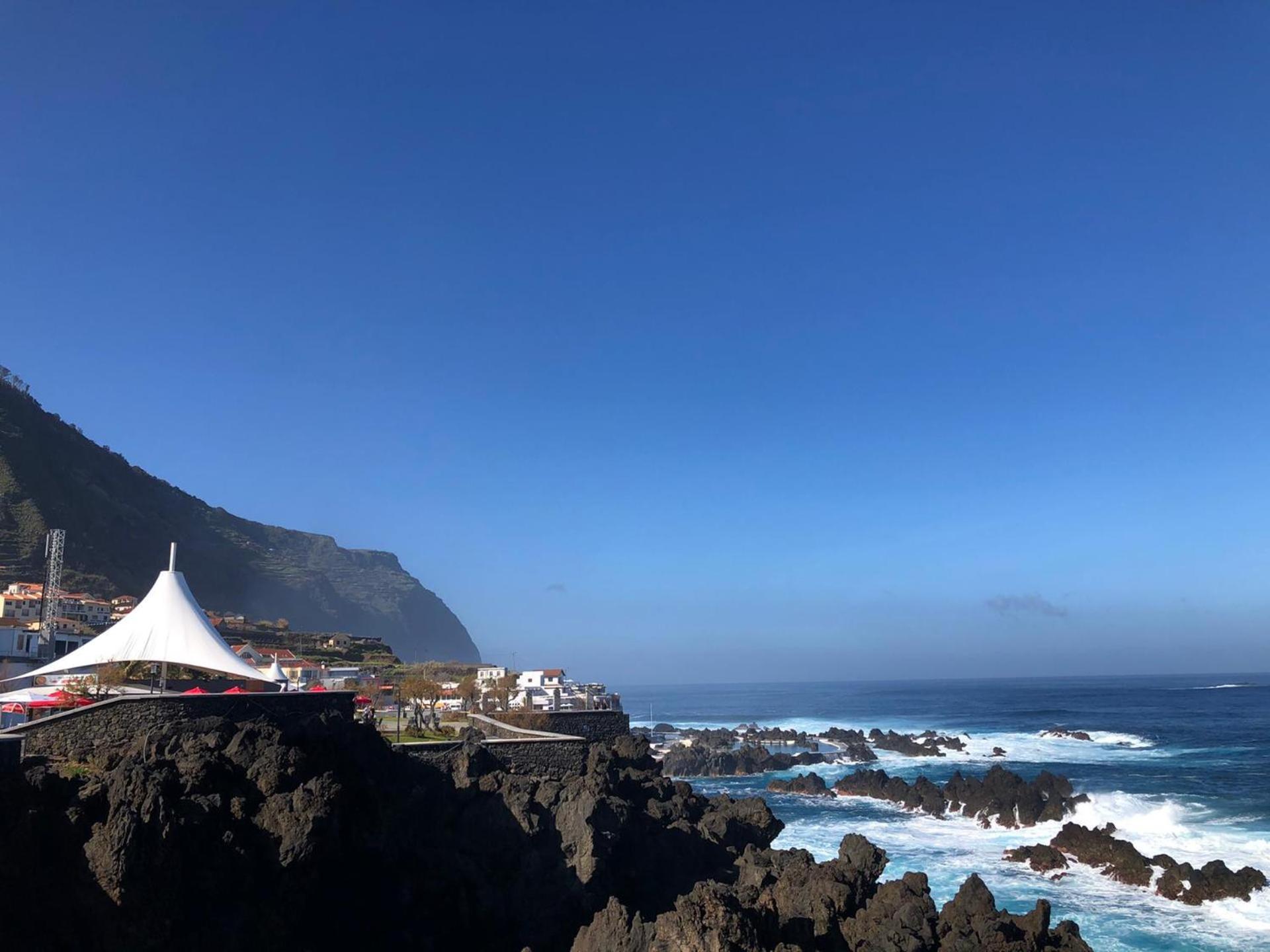 Perola Views Inn By Madeira Sun Travel ปอร์โต โมนิซ ภายนอก รูปภาพ